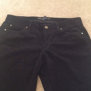 Nice “Ann Taylor” Blk Light Weight Brushed Corduroy Jeans/Velvet